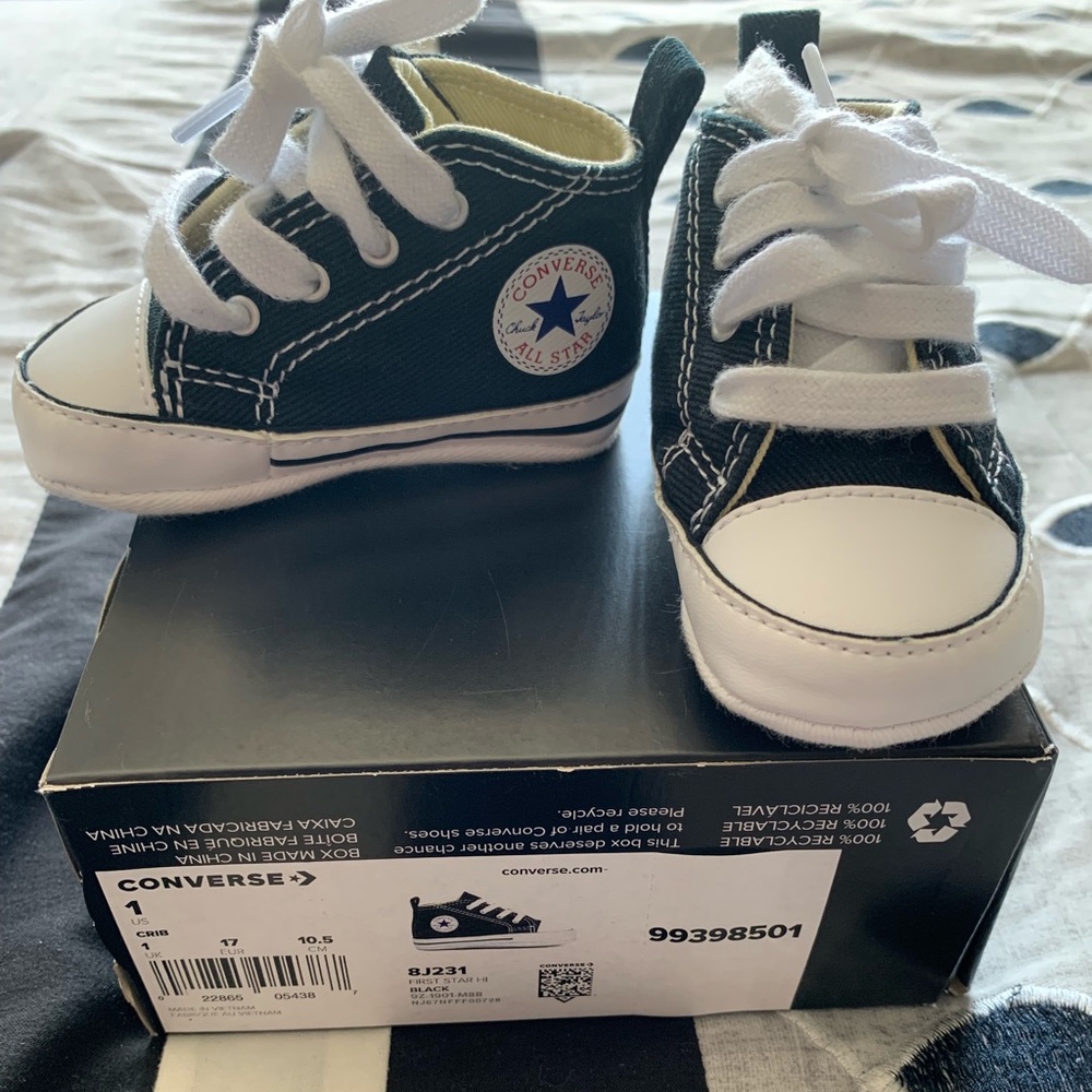 Converse sneaker